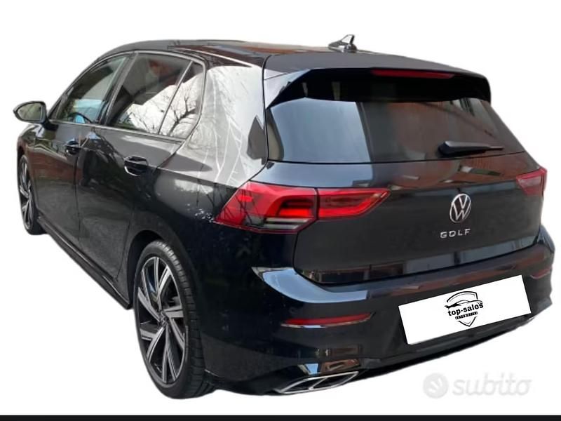 Usata VW Golf VIII R-line 150 CV (110 kW) 2022 Nero Berlina
