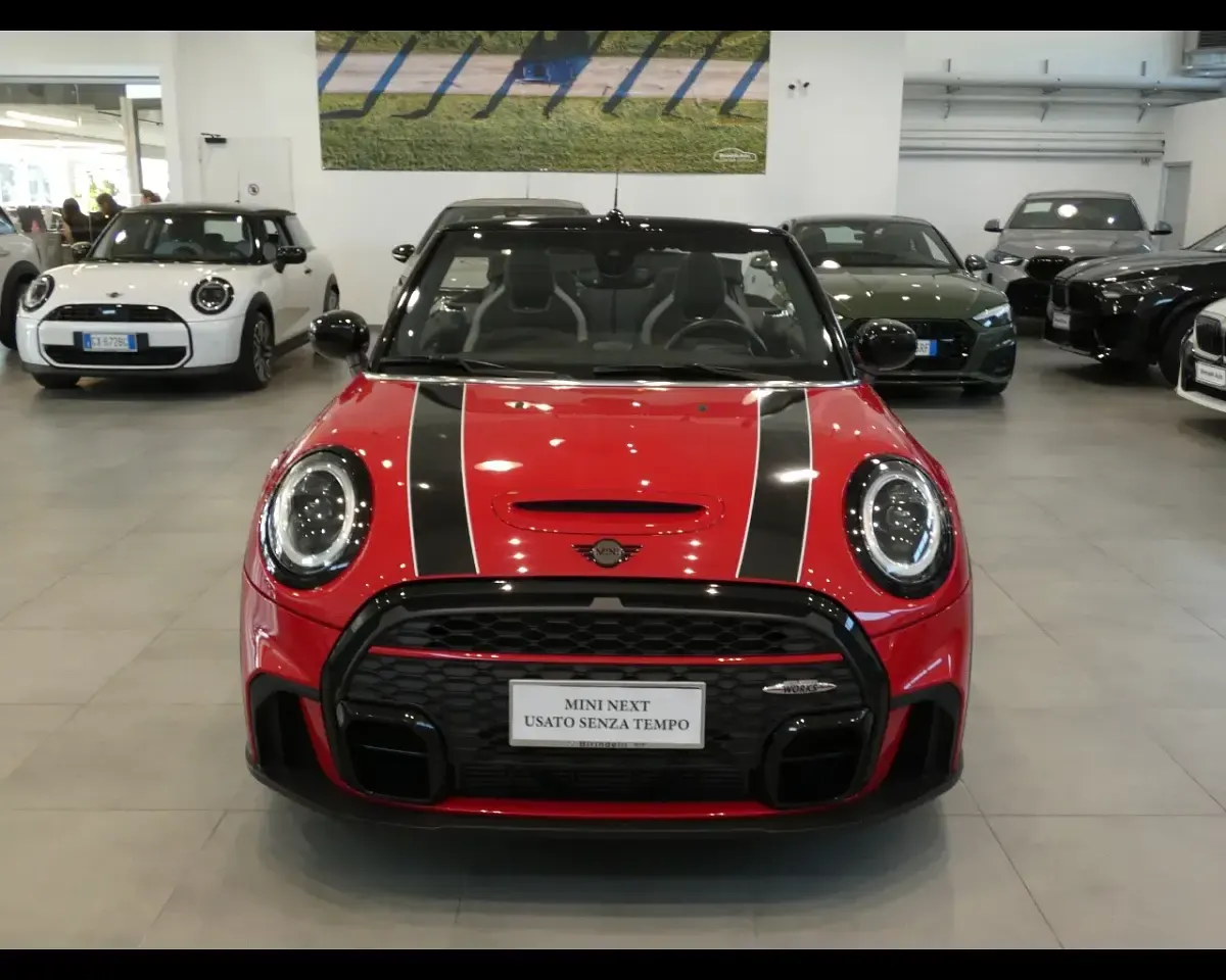 Usata Mini John Cooper Works 2023 Chili red pastello Utilitaria