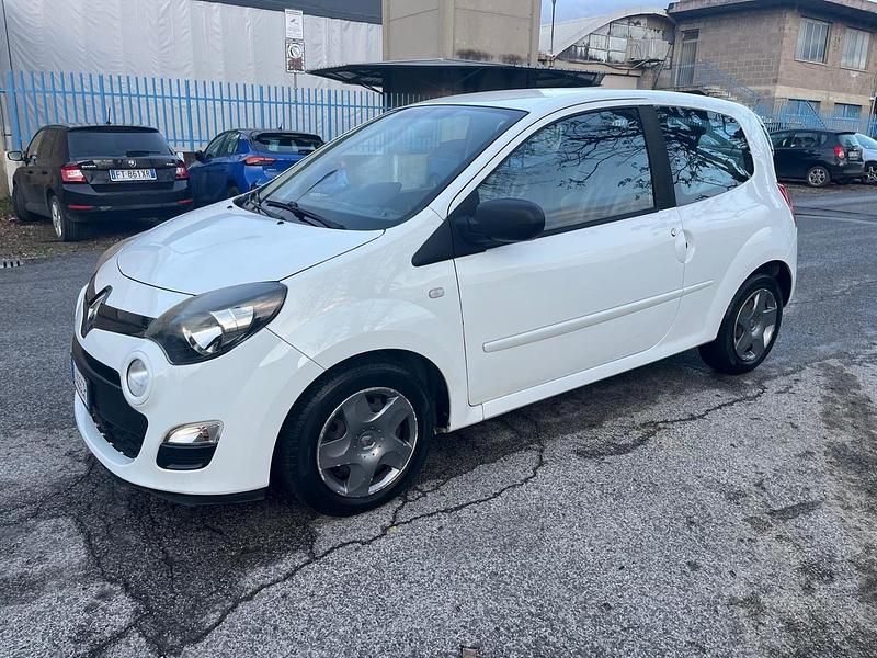 Bianco Usata 2014 Renault Twingo Night&Day Due volumi | 2699 € (Ottimo prezzo) - Immagine 1/4