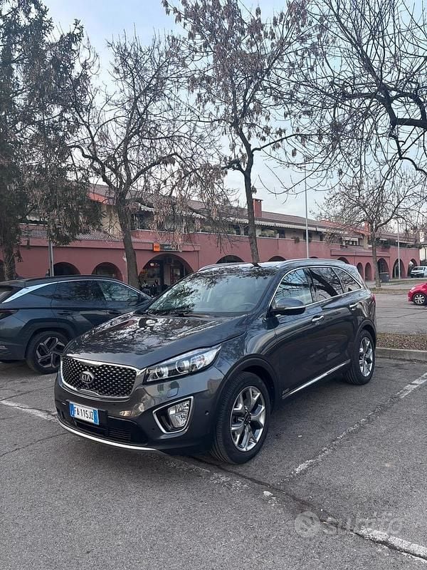 Usata Kia Sorento 200 CV (147 kW) 2015 Grigio SUV