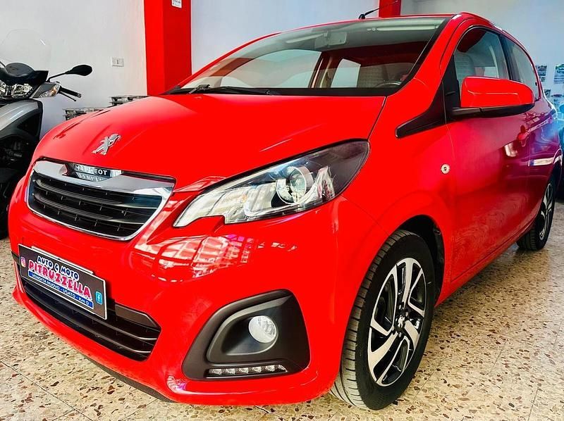 Usata Peugeot 108 Allure 72 CV (52 kW) 2021 Rosso Utilitaria