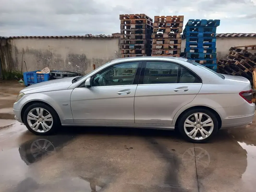 Usata Mercedes C220 Avantgarde 170 CV (125 kW) 2007 Berlina