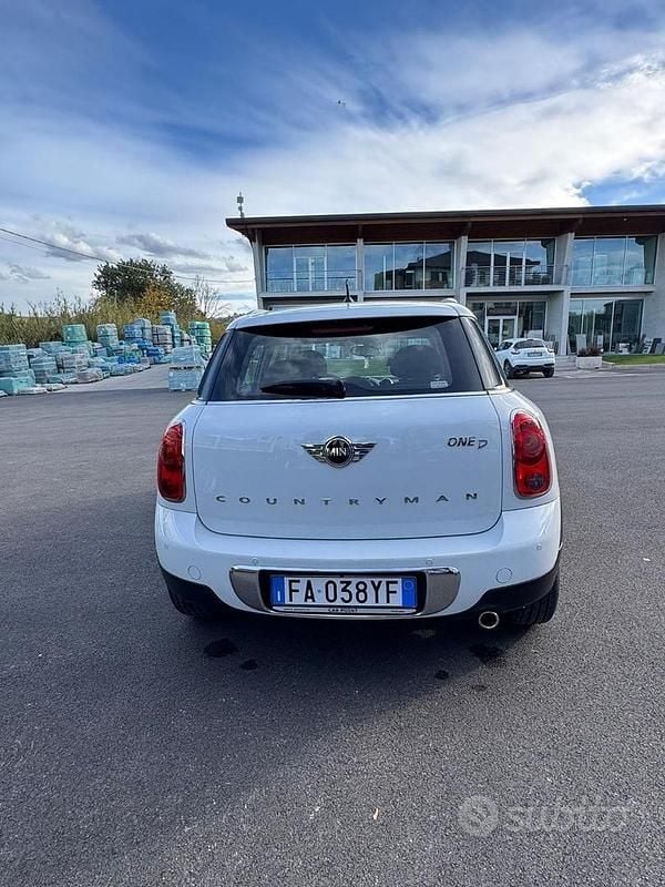 Usata Mini Cooper Countryman 122 CV (89 kW) 2015 Bianco SUV