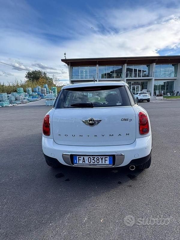 Usata Mini Cooper Countryman 90 CV (66 kW) 2015 Bianco SUV