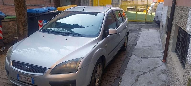 Usata Ford Focus Style 90 CV (66 kW) 2006 Station wagon