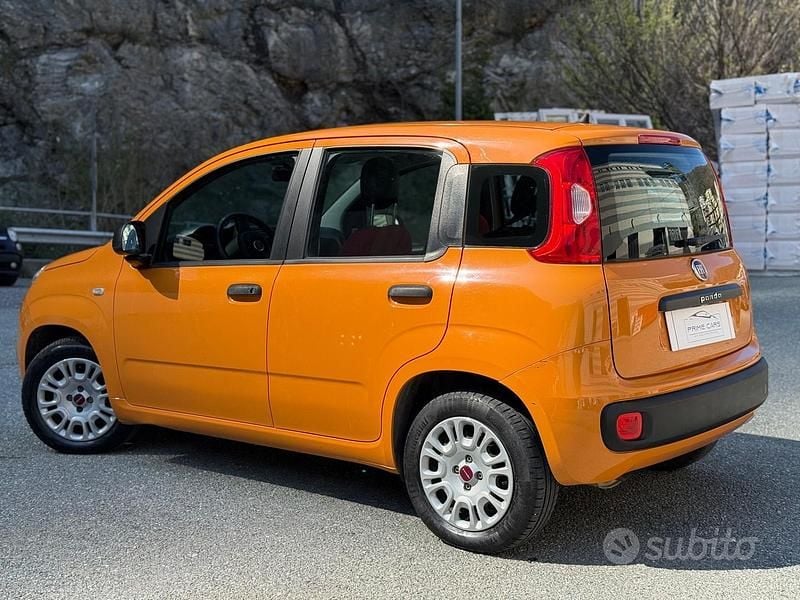 Usata Fiat Panda 69 CV (50 kW) 2017 Arancione Utilitaria