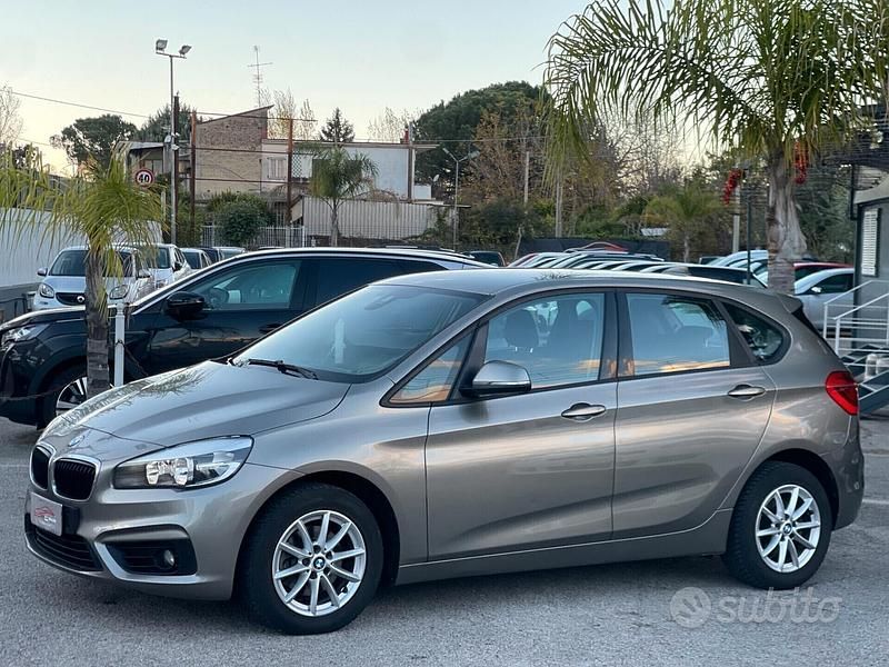 Usata BMW 216 Active Tourer Sport Line 116 CV (85 kW) 2017 Grigio Monovolume
