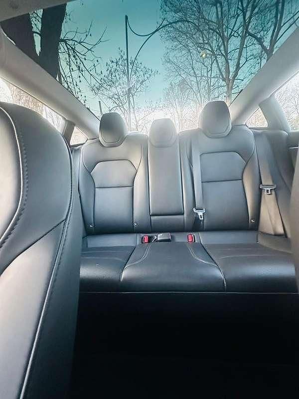 Usata Tesla Model 3 RWD 88 kW (120 CV) 2024 Nero Berlina