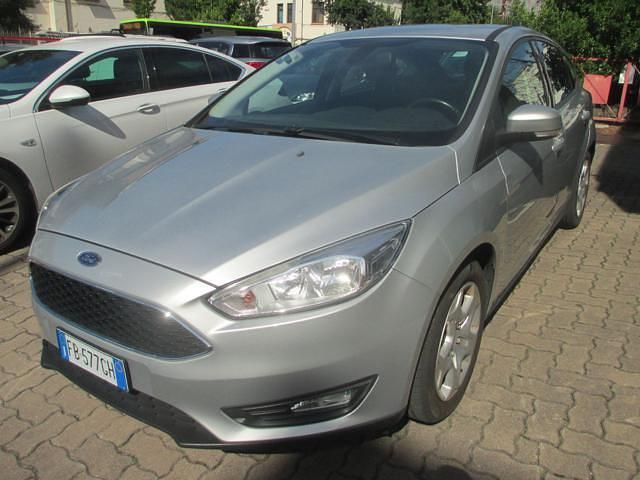 Usata Ford Focus 120 CV (88 kW) 2015 Argento