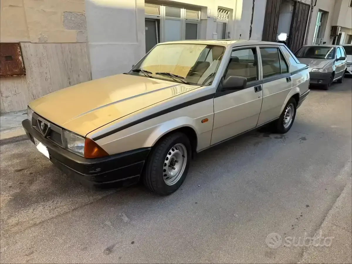 Usata Alfa Romeo 75 110 CV (80 kW) 1989 Berlina