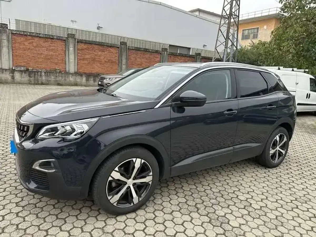 Usata Peugeot 3008 131 CV (96 kW) 2020 Blu/azzurro SUV