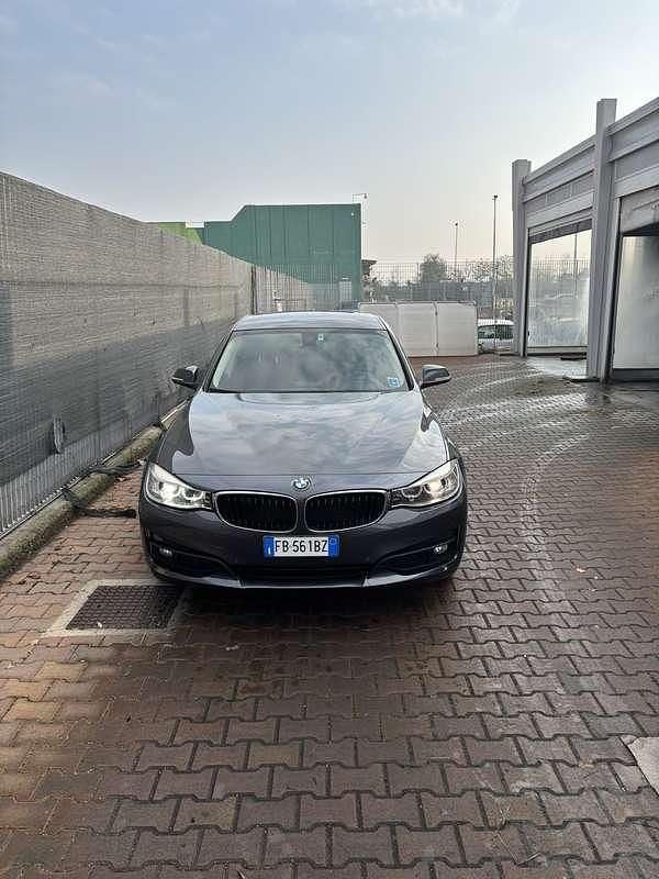 Usata BMW 320 Gran Turismo 194 CV (142 kW) 2015 Berlina
