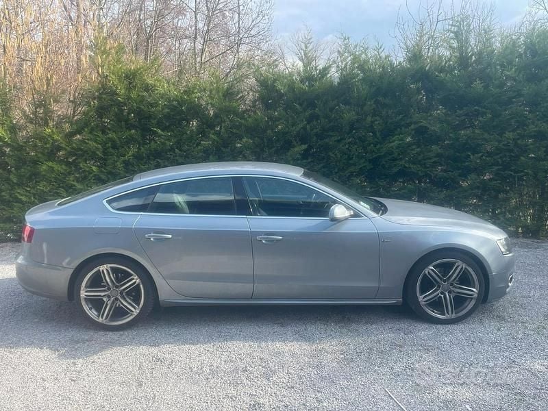 Usata Audi A5 177 CV (130 kW) 2011 Grigio Coupé