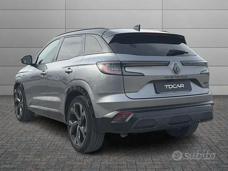 Usata Renault Austral Iconic 200 CV (147 kW) 2023 Grigio SUV