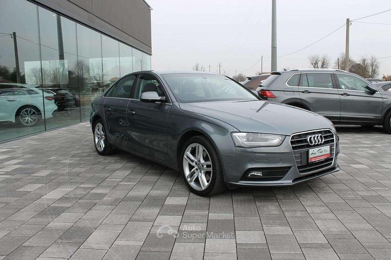 Begagnad Audi A4 Business Plus 143 HK (105 kW) 2013 Grå Sedan