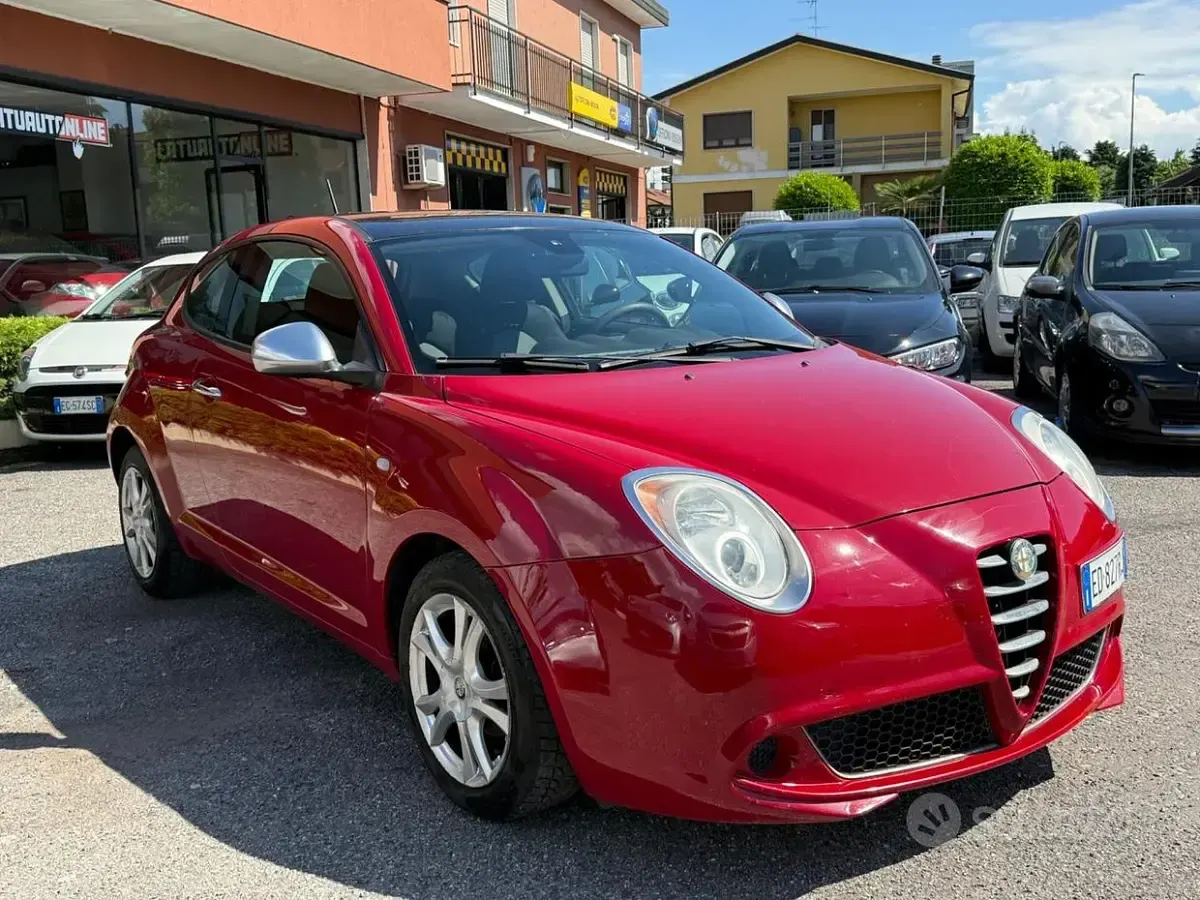 Usata Alfa Romeo MiTo Distinctive 105 CV (77 kW) 2011 Rosso Utilitaria