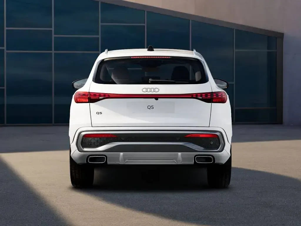 Nuova Audi Q5 S-Line 204 CV (150 kW) 2026 Bianco arkona SUV