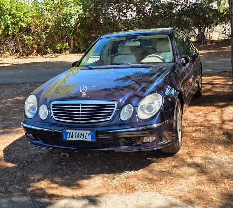 Usata 2006 Mercedes E280 Tre volumi | 8500 € - Immagine 1/4