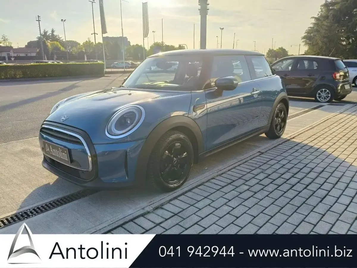 Usata Mini ONE 102 CV (75 kW) 2021 Blu Utilitaria