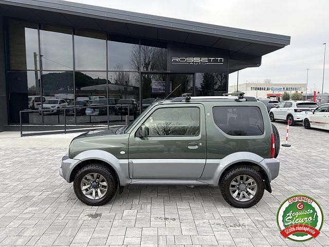 Usata Suzuki Jimny 84 CV (61 kW) 2015 Verde SUV