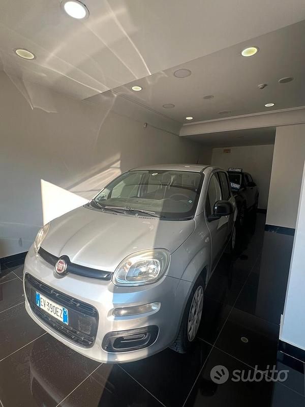 Usata Fiat Panda Lounge 85 CV (62 kW) 2014 Grigio Utilitaria