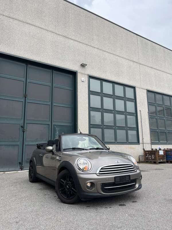 Bronzo Usata 2013 Mini Cooper Cabriolet Cabrio | 11.600 € (Buon prezzo) - Immagine 1/4