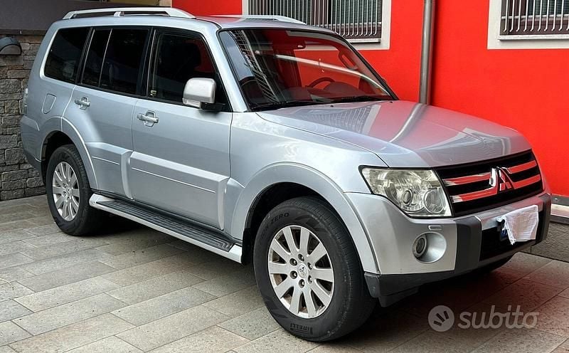 Usata Mitsubishi Pajero 2008 Grigio SUV