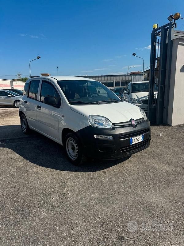 Usata Fiat Panda Easy 69 CV (50 kW) 2014 Bianco Furgone