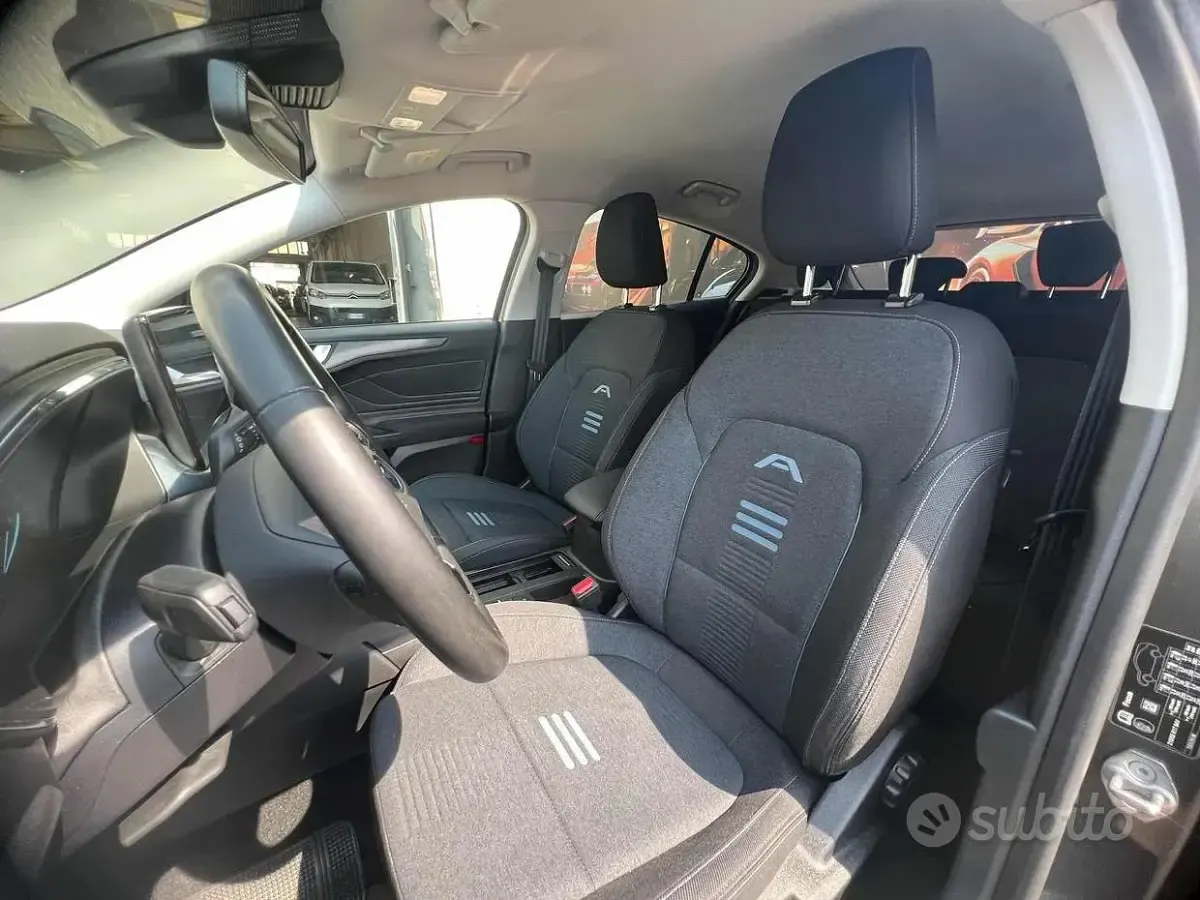 Usata Ford Focus ST 125 CV (91 kW) 2023 Bianco Berlina