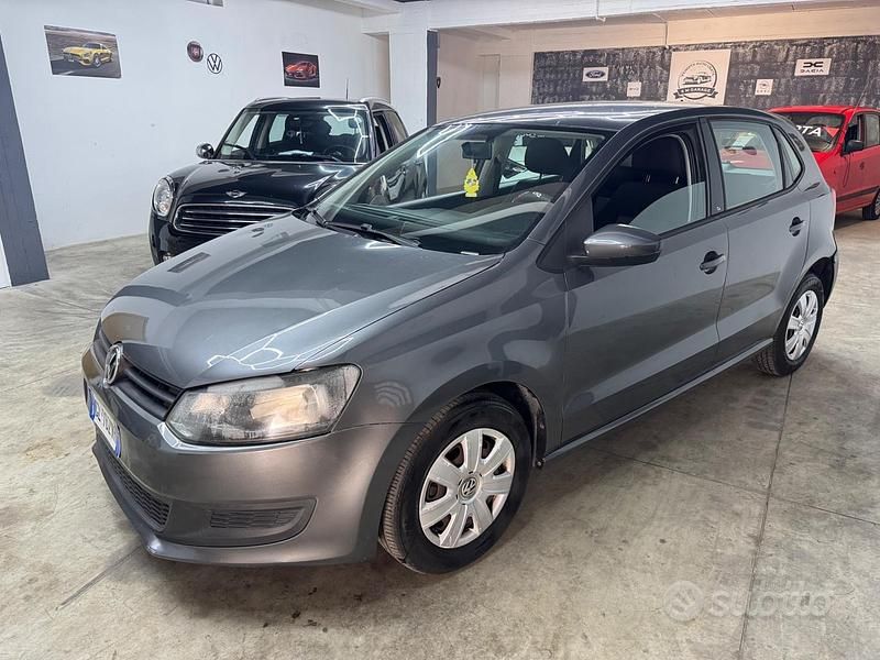 Usata VW Polo 74 CV (54 kW) 2014 Grigio Utilitaria