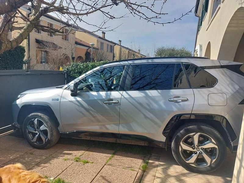 Usata Toyota RAV4 Hybrid 306 CV (225 kW) 2022 SUV