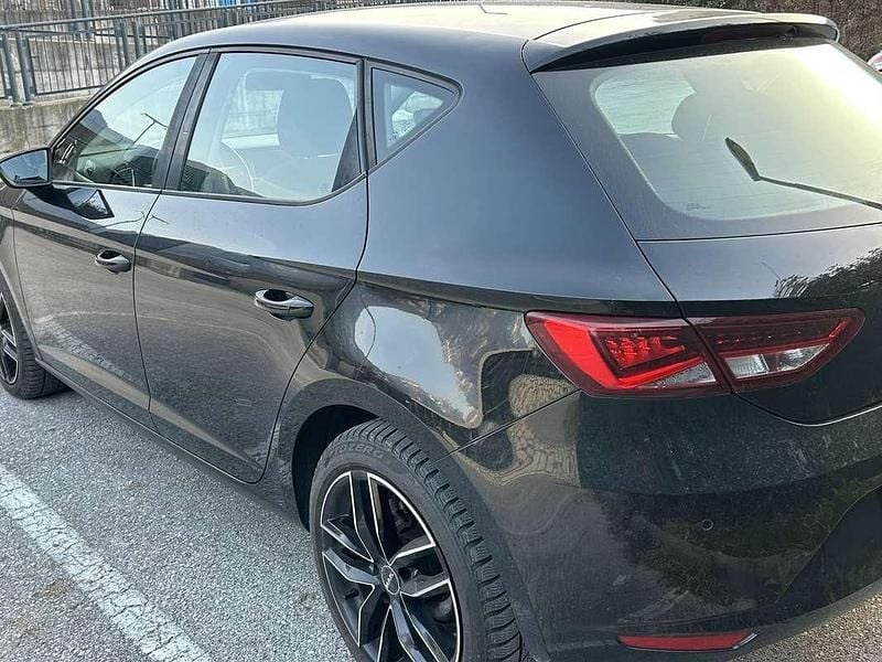 Usata Seat Leon Ecomotive 110 CV (80 kW) 2014 Berlina
