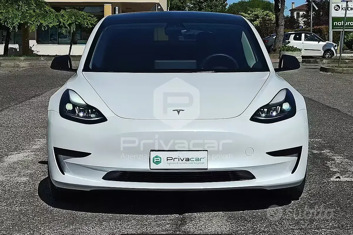 Usata Tesla Model 3 RWD 88 kW (120 CV) 2023 Bianco Berlina