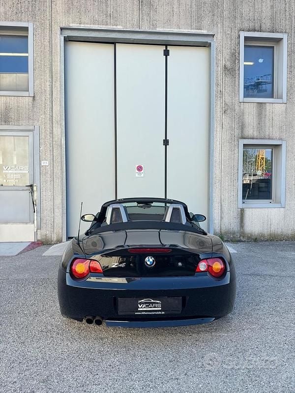 Usata BMW Z4 231 CV (169 kW) 2003 Nero Cabrio
