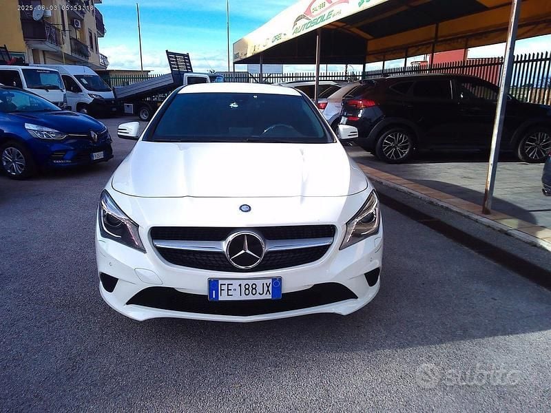 Usata Mercedes CLA200 Shooting Brake AMG 136 CV (100 kW) 2016 Bianco Station wagon