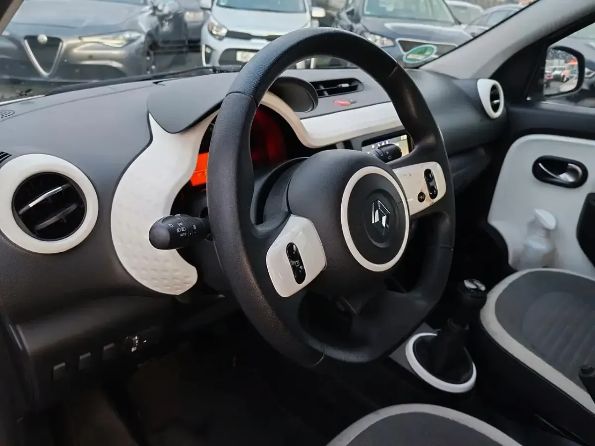 Usata Renault Twingo SE 65 CV (47 kW) 2023 Bianco Utilitaria