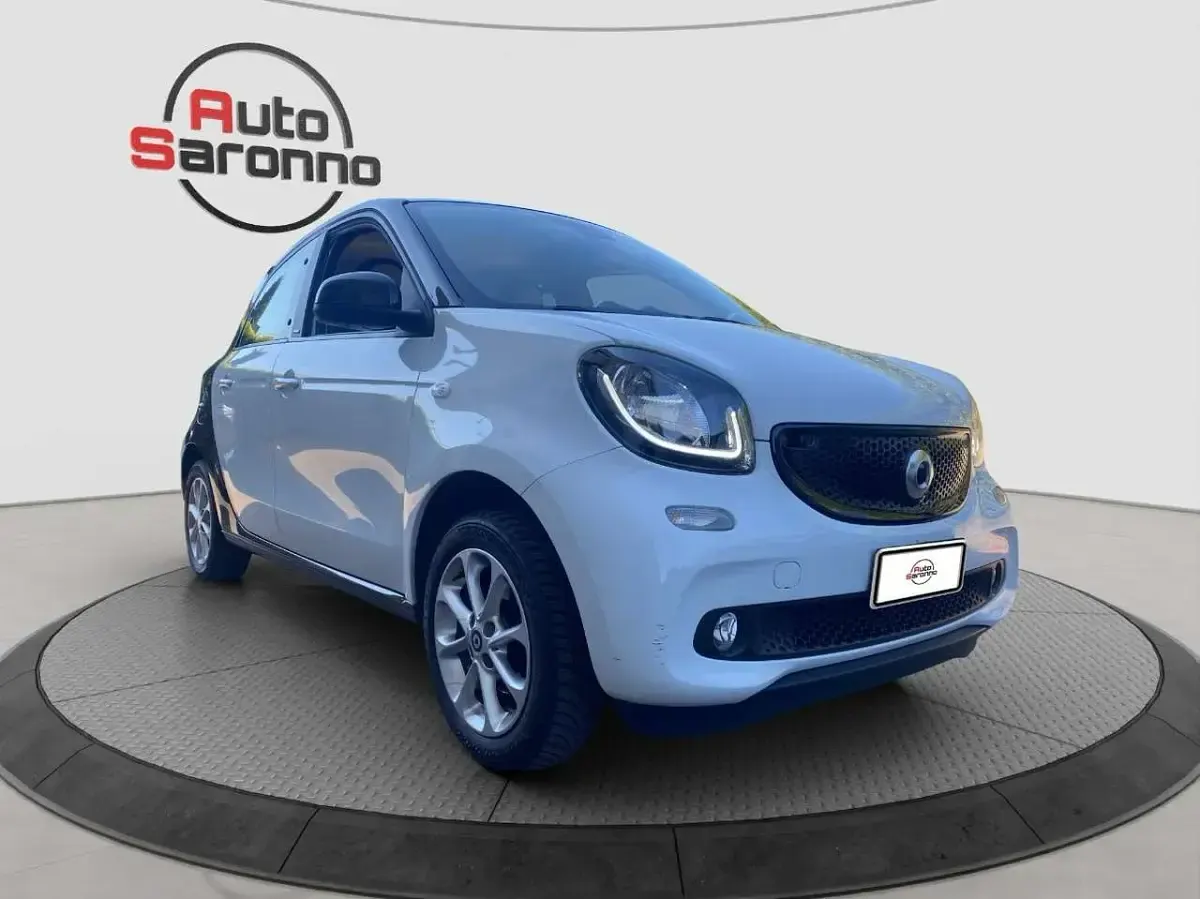 Usata Smart ForFour Passion 71 CV (52 kW) 2017 Bianco Utilitaria