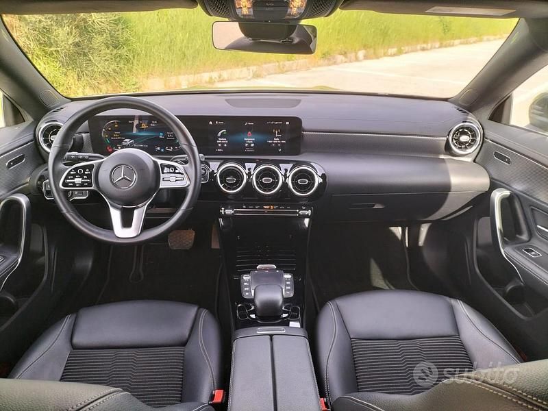 Usata Mercedes CLA200 Shooting Brake Executive 150 CV (110 kW) 2021 Grigio Station wagon