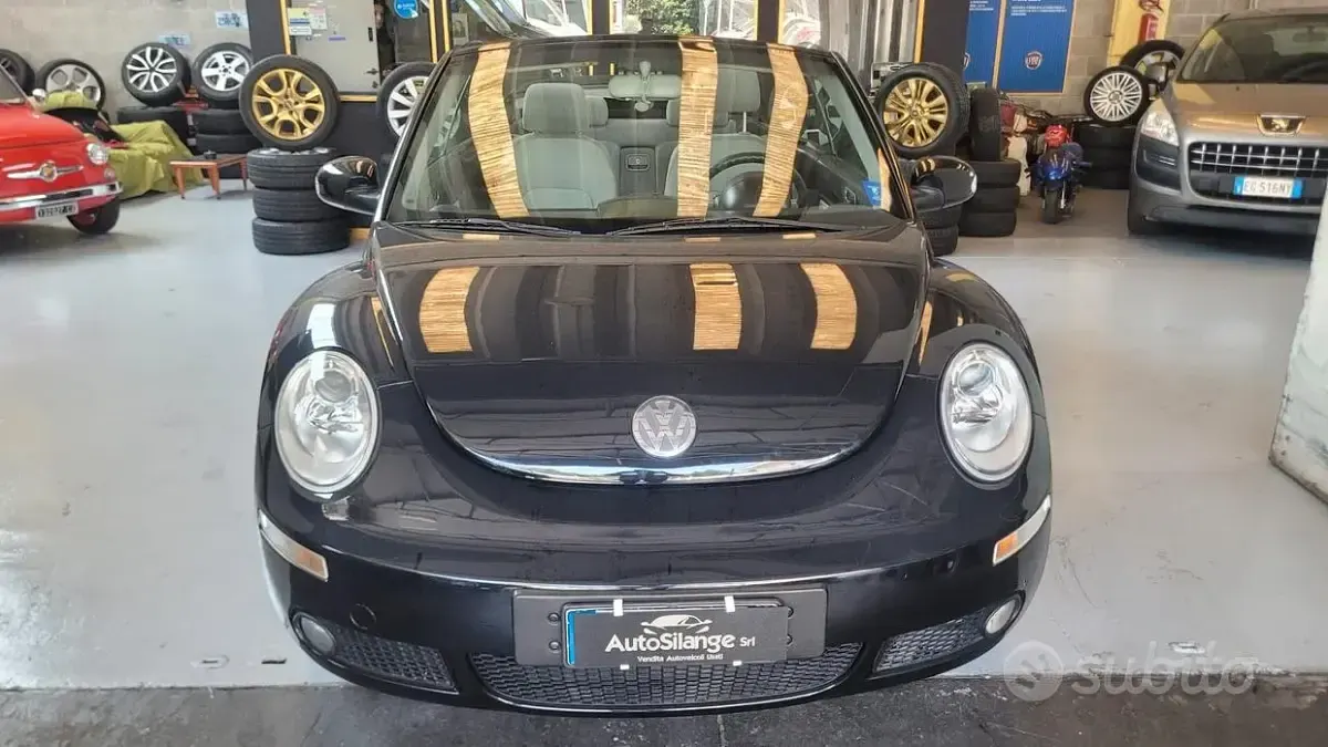 Usata VW New Beetle 105 CV (77 kW) 2006 Nero Utilitaria