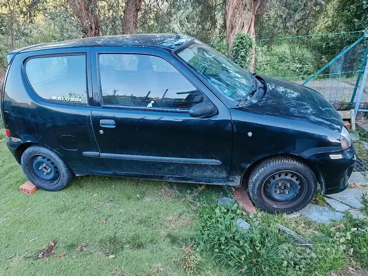 Usata Fiat 600 54 CV (39 kW) 2001 Nero Berlina