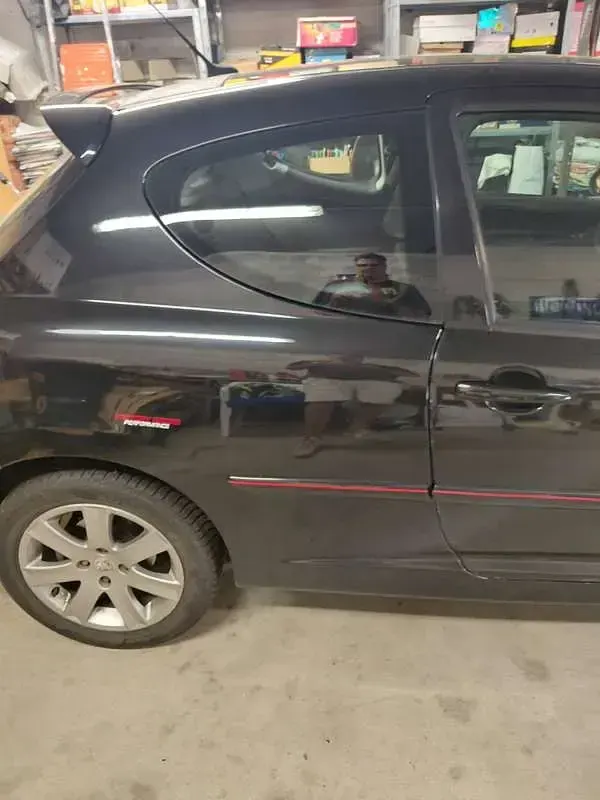 Usata Peugeot 207 109 CV (80 kW) 2008 Nero Berlina