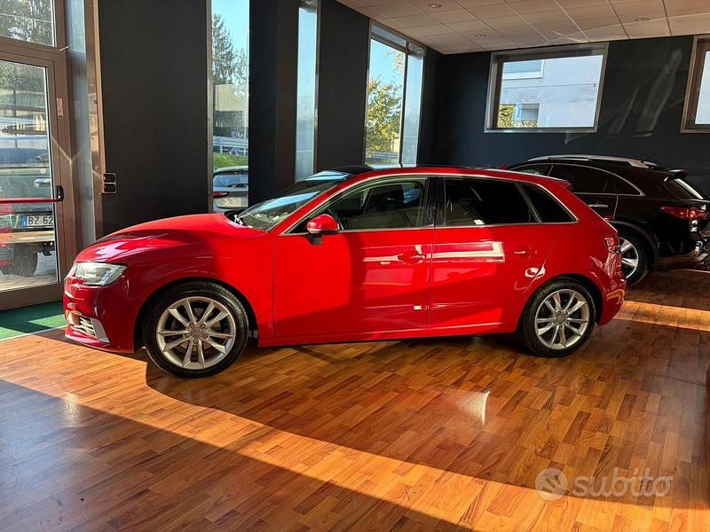 Rosso Usata 2017 Audi A3 Design Tre volumi | 14.500 € (Buon prezzo) - Immagine 1/4