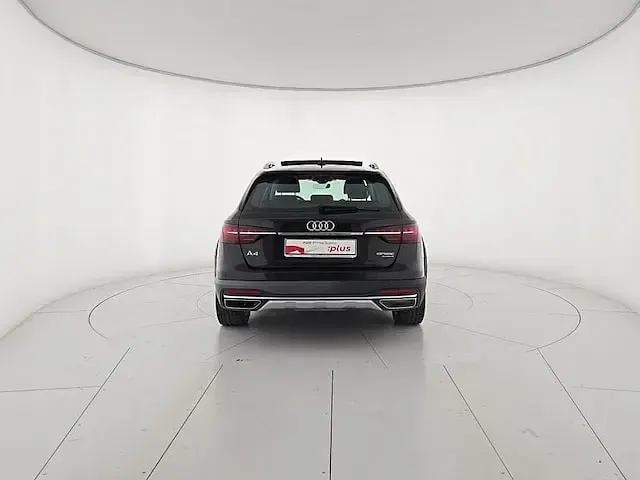 Usata Audi A4 Allroad Ambiente 204 CV (150 kW) 2022 Nero mythos metallizzato Station wagon