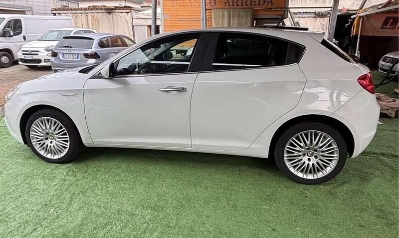 Brugt Alfa Romeo Giulietta Progression 170 HK (125 kW) 2010 Sedan