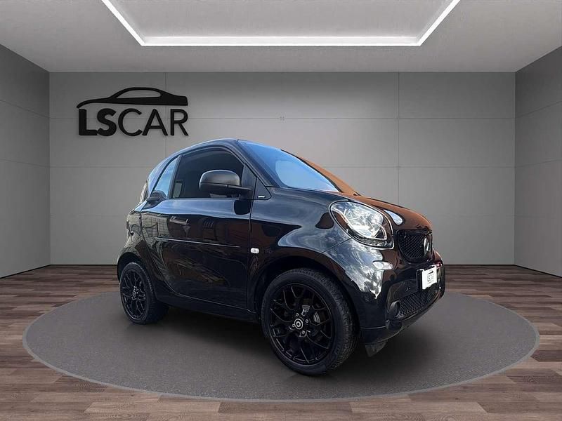 Usata Smart ForTwo Coupé Passion 71 CV (52 kW) 2018 Nero Utilitaria
