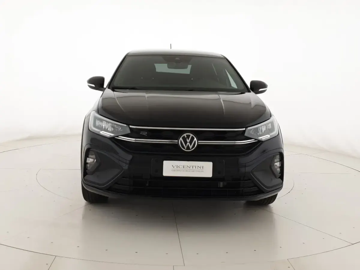 Usata VW Taigo R-line 116 CV (85 kW) 2025 Deep black perlato SUV
