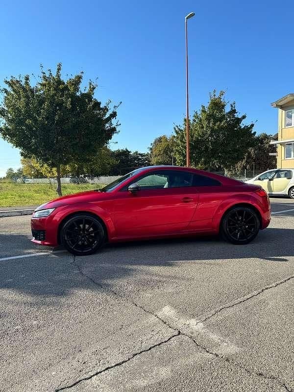 Usata Audi TT Design 184 CV (135 kW) 2015 Rosso Coupé