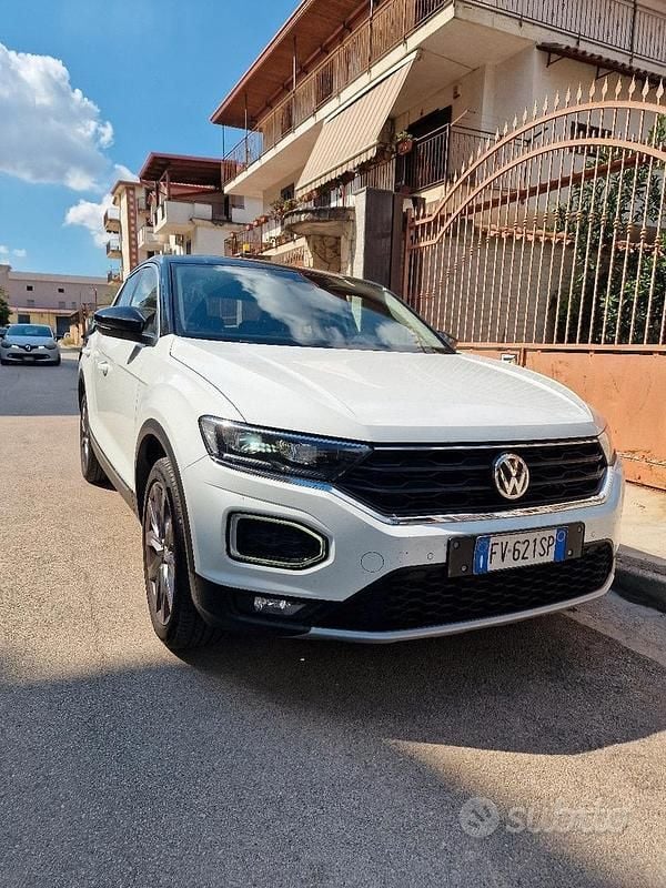 Bianco Usata 2019 VW T-Roc SUV | 16.500 € (Super prezzo) - Immagine 1/4