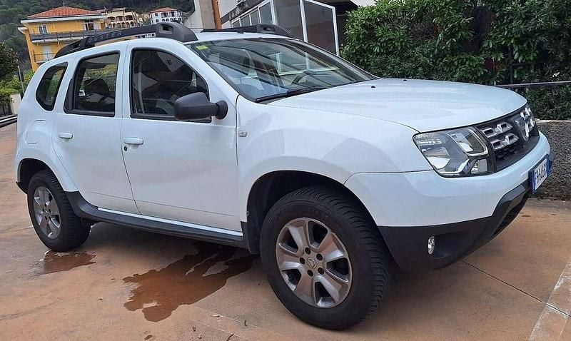 Usata Dacia Duster Ambiance 114 CV (83 kW) 2017 Bianco SUV
