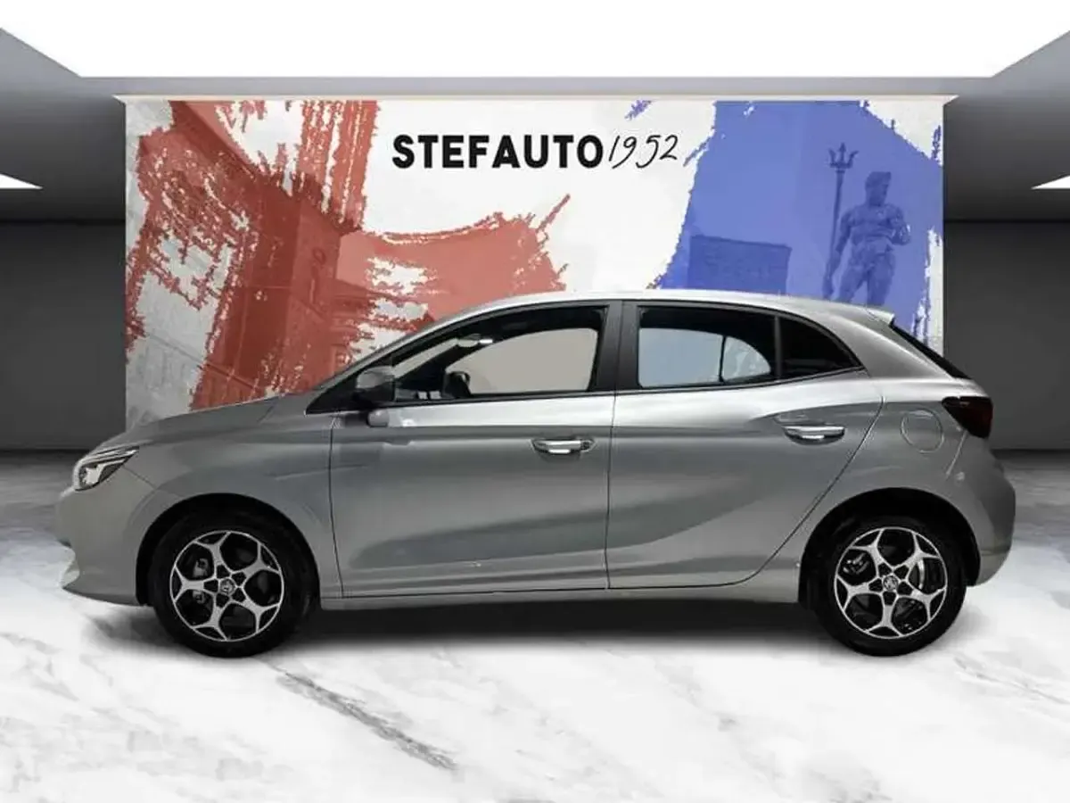 Nuova MG MG3 Comfort 102 CV (75 kW) 2026 Grigio silver Utilitaria